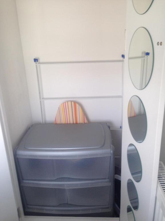 Studio 2 room 6